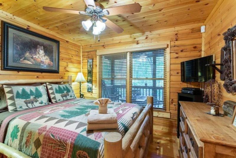 Mountain Spirit Cabin - Fireplace And Hot Tub Villa บลูริดจ์ ภายนอก รูปภาพ