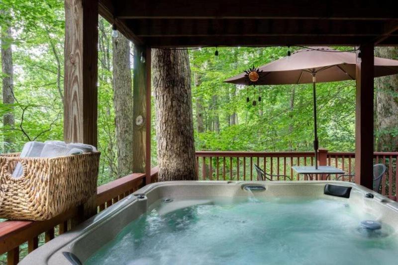 Mountain Spirit Cabin - Fireplace And Hot Tub Villa บลูริดจ์ ภายนอก รูปภาพ